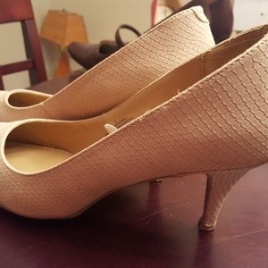 Textured nude heels